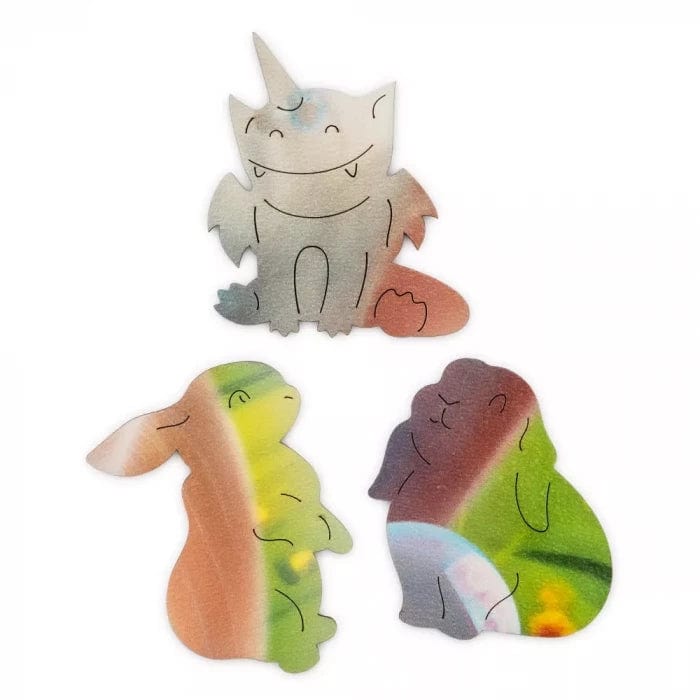 Rabbit Bubblezz Bubblezz wooden puzzle — hand holding wooden puzzle piece detail