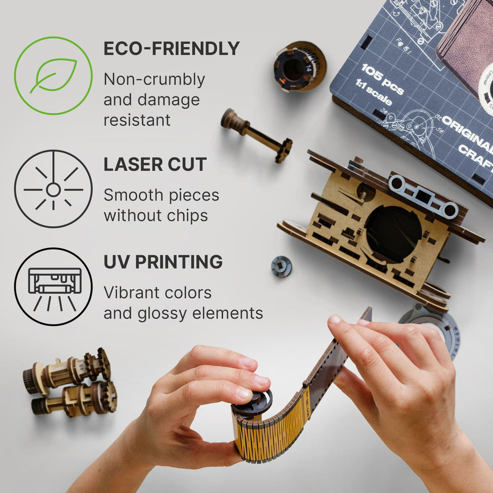 Camera Unimar wooden puzzle — reverse side or hidden design