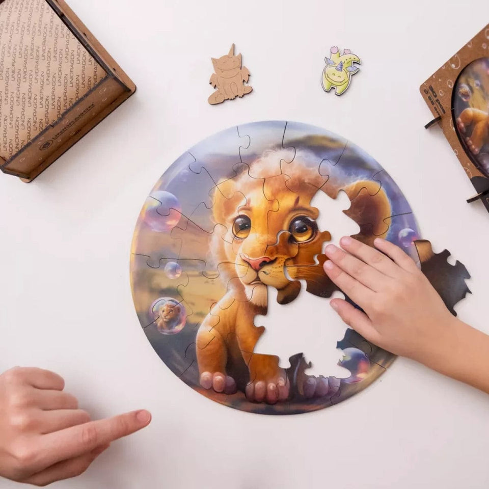 Lion Bubblezz Bubblezz wooden puzzle — size dimensions and comparison